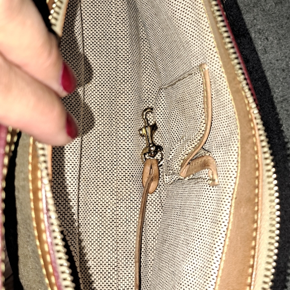 Dooney&Bourke Shoulder Bag - Picture 5 of 14